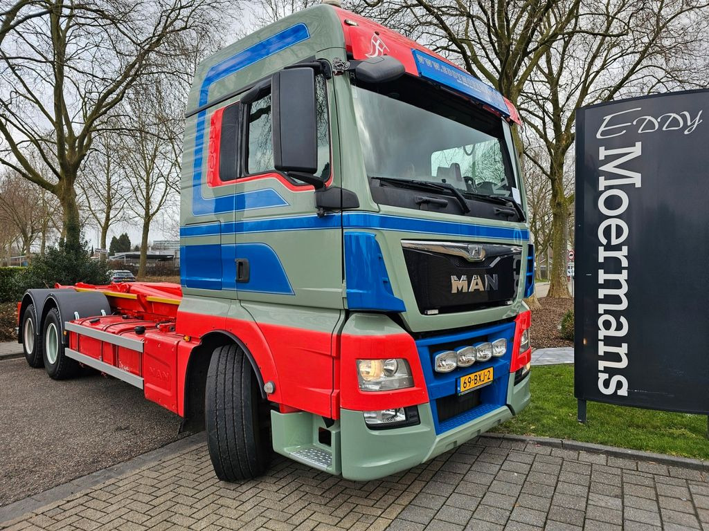 MAN TGX 26.560 XLX 6x4 Abrollkipper - Крюковой мультилифт: фото 1 MAN TGX 26.560 XLX 6x4 Abrollkipper - Крюковой мультилифт: фото 1