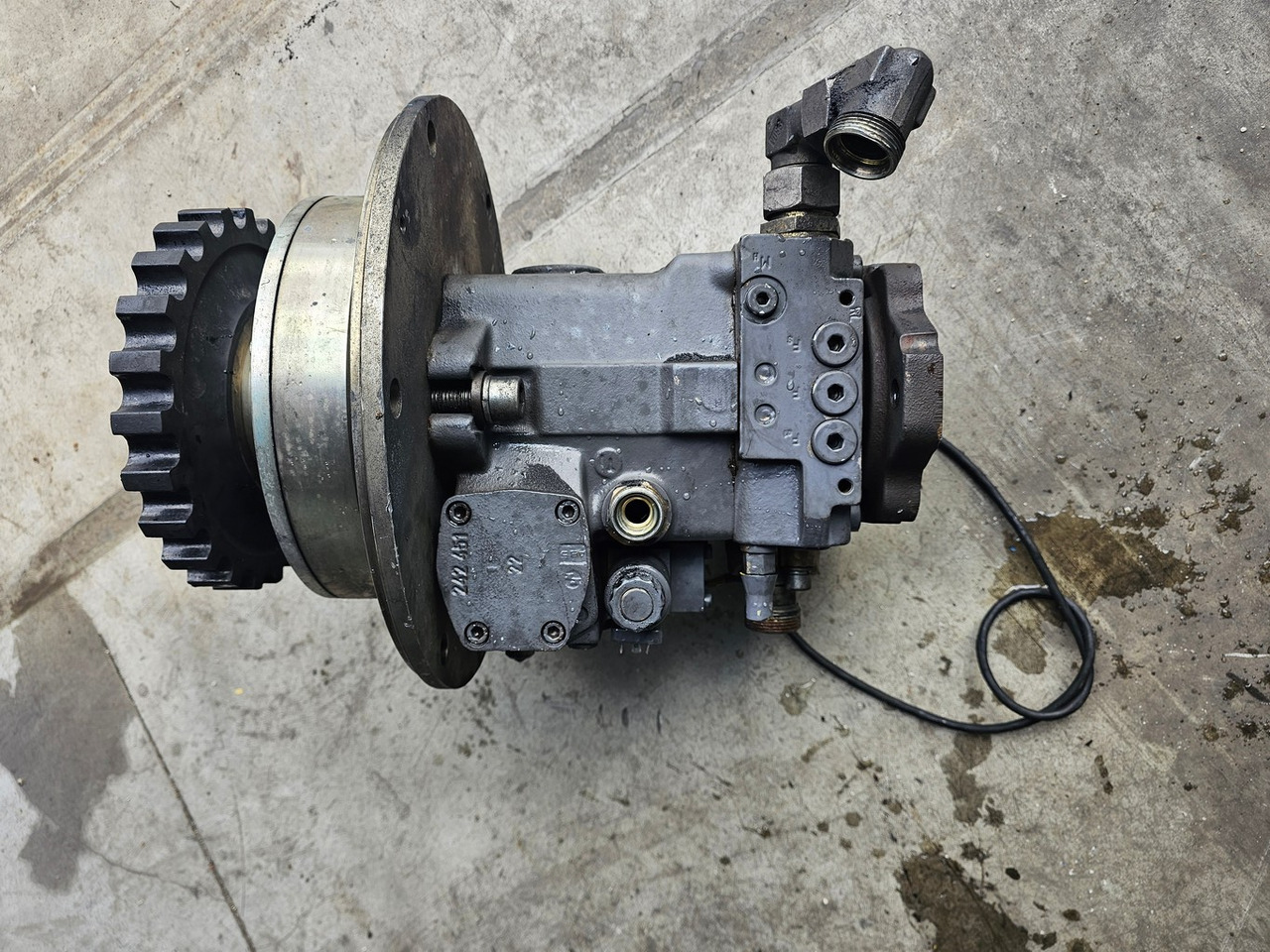 Rexroth A4VG56EP3D1 - Гидравлический насос для Строительной техники: фото 1 Rexroth A4VG56EP3D1 - Гидравлический насос для Строительной техники: фото 1
