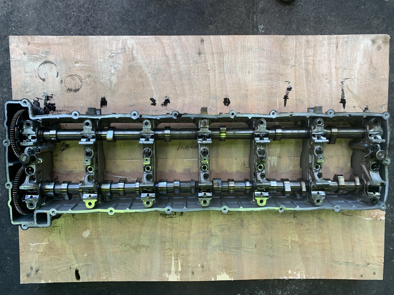 CYLINDER HEAD WITH VALVES,ROCKER SHAFT (INTAKE AND EXHAUST),REINFORCING FRAME ACTROS MP4 OM471 LA EURO 5 - Двигатель и запчасти для Грузовиков: фото 4 CYLINDER HEAD WITH VALVES,ROCKER SHAFT (INTAKE AND EXHAUST),REINFORCING FRAME ACTROS MP4 OM471 LA EURO 5 - Двигатель и запчасти для Грузовиков: фото 4