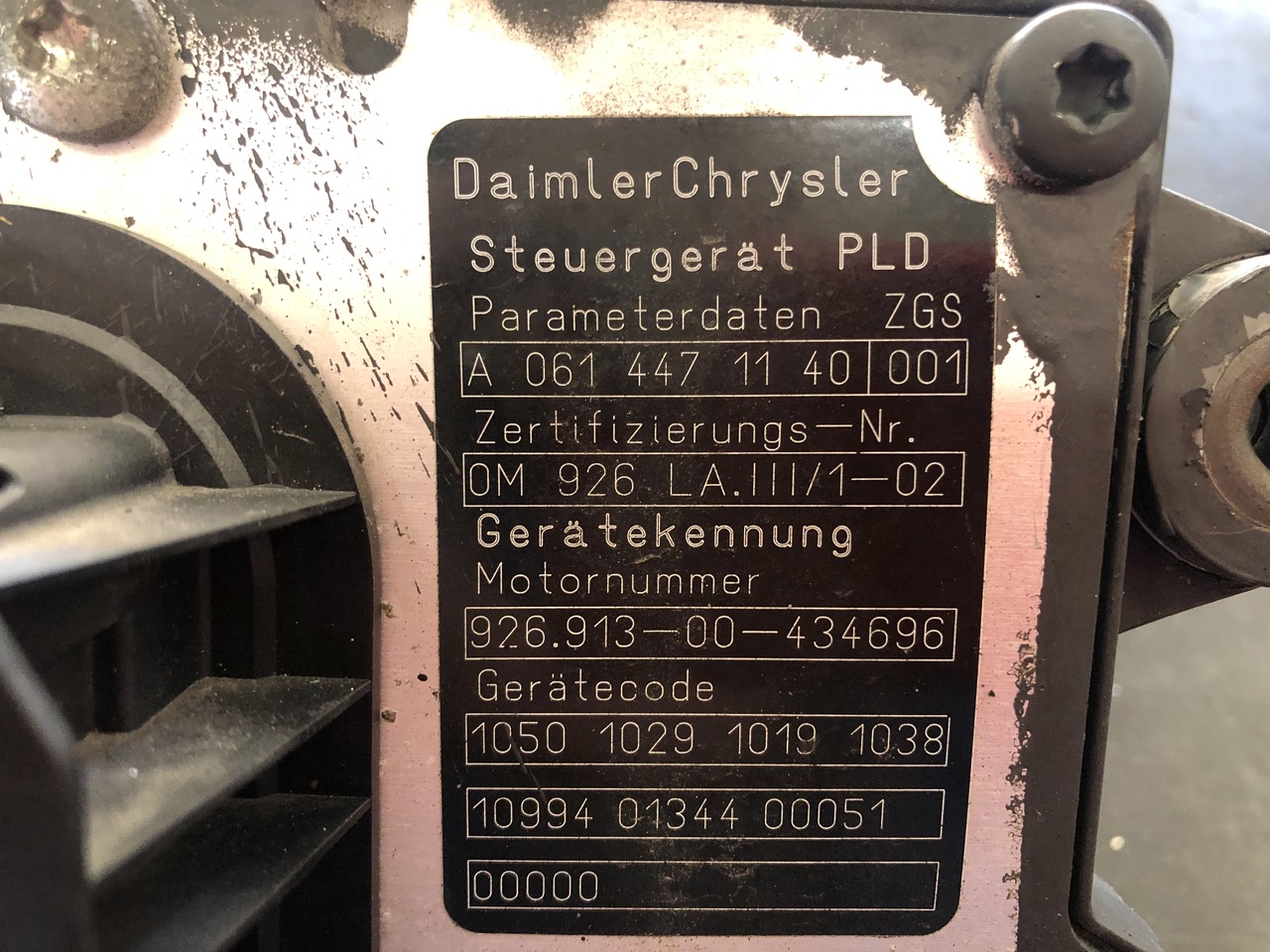 ENGINE CONTROL UNIT AXOR 330ps EURO 3 - Блок управления для Грузовиков: фото 2 ENGINE CONTROL UNIT AXOR 330ps EURO 3 - Блок управления для Грузовиков: фото 2