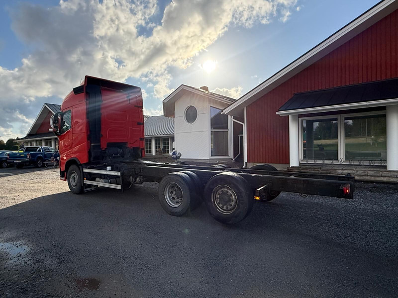 Volvo FH540 6x2 2019 - Грузовик-шасси: фото 5 Volvo FH540 6x2 2019 - Грузовик-шасси: фото 5