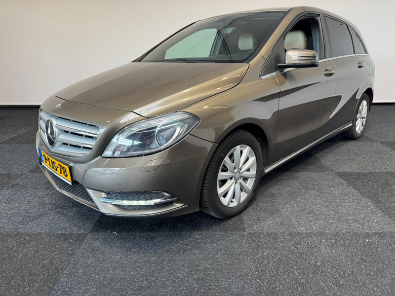Mercedes-Benz B-Klasse 180 automaat Leer B 180 Ambition 5 Automaat wit Leer - Легковой автомобиль: фото 2 Mercedes-Benz B-Klasse 180 automaat Leer B 180 Ambition 5 Automaat wit Leer - Легковой автомобиль: фото 2