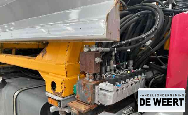 Iveco hovertrack , iveco , maai-zuigcombinatie - Косилка: фото 4 Iveco hovertrack , iveco , maai-zuigcombinatie - Косилка: фото 4