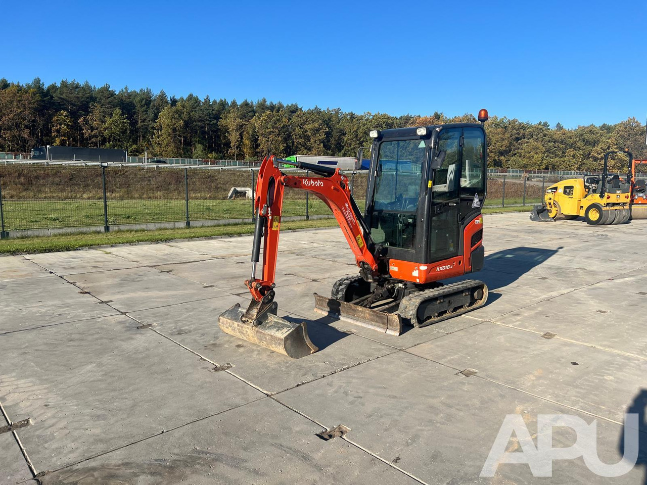 Mini koparka KUBOTA KX018-4 - Мини-экскаватор: фото 2 Mini koparka KUBOTA KX018-4 - Мини-экскаватор: фото 2