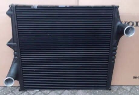 Volvo FH12 INTERCOOLER Nieuw 1675428 3183920 8112563 - Интеркулер для Грузовиков: фото 1 Volvo FH12 INTERCOOLER Nieuw 1675428 3183920 8112563 - Интеркулер для Грузовиков: фото 1