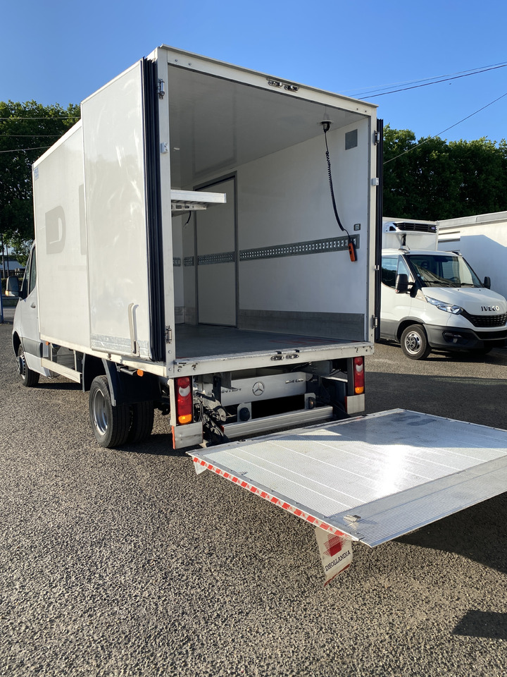 Mercedes Sprinter - Фургон-рефрижератор: фото 4 Mercedes Sprinter - Фургон-рефрижератор: фото 4