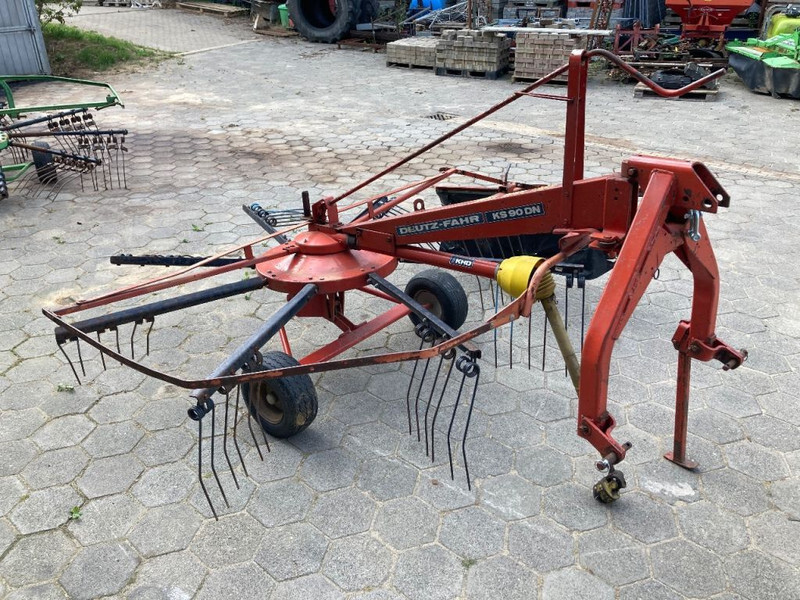 Deutz KS 90 Cirkelhark - Сеноворошилка: фото 4 Deutz KS 90 Cirkelhark - Сеноворошилка: фото 4