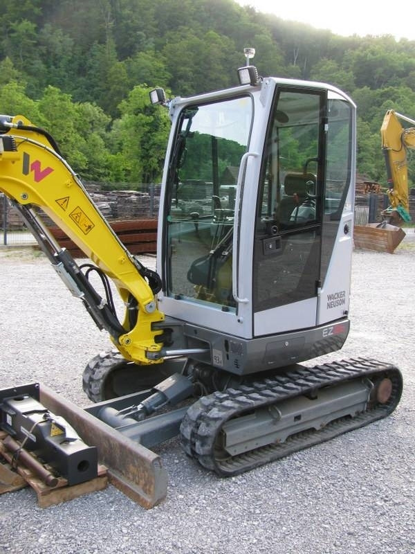 Wacker Neuson EZ26 2 žlici + NOVO kladivo - Мини-экскаватор: фото 2 Wacker Neuson EZ26 2 žlici + NOVO kladivo - Мини-экскаватор: фото 2