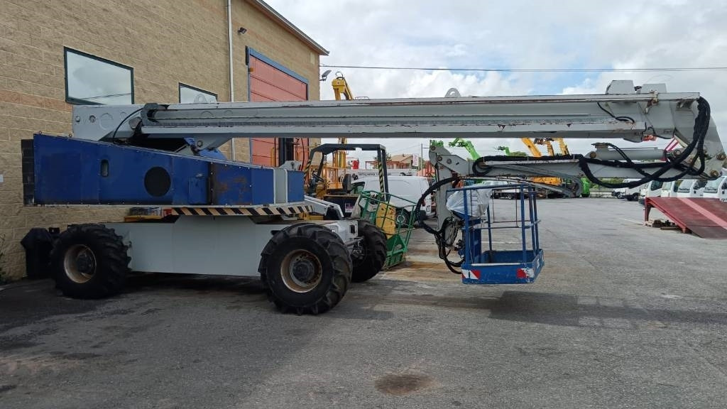 Basket SEL 28 - Телескопический подъемник: фото 5 Basket SEL 28 - Телескопический подъемник: фото 5