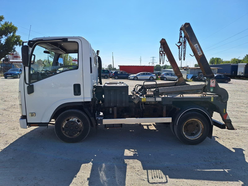 Isuzu 4X4 - container transport - Портальный бункеровоз: фото 5 Isuzu 4X4 - container transport - Портальный бункеровоз: фото 5