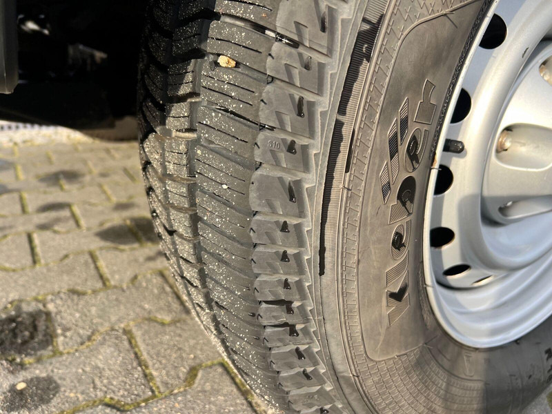 Isuzu Satellite 4X4 Kontener Chłodnia/Mroźnia + 230V ThermoKing - Фургон-рефрижератор: фото 5 Isuzu Satellite 4X4 Kontener Chłodnia/Mroźnia + 230V ThermoKing - Фургон-рефрижератор: фото 5