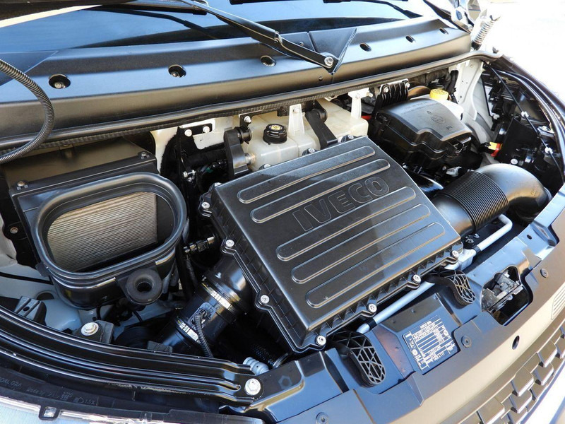 Малотоннажный бортовой грузовик Iveco DAILY 35S14: фото 19 Малотоннажный бортовой грузовик Iveco DAILY 35S14: фото 19