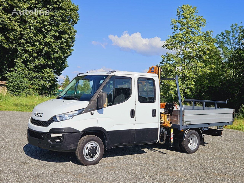 Iveco Daily 35c-15 Doka flatbed + crane Effer - Малотоннажный бортовой грузовик, Грузопассажирский фургон: фото 1 Iveco Daily 35c-15 Doka flatbed + crane Effer - Малотоннажный бортовой грузовик, Грузопассажирский фургон: фото 1