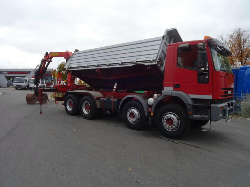 Iveco EuroTrakker 32.340 - 3 way tipper truck + crane - Самосвал, Автоманипулятор: фото 2 Iveco EuroTrakker 32.340 - 3 way tipper truck + crane - Самосвал, Автоманипулятор: фото 2