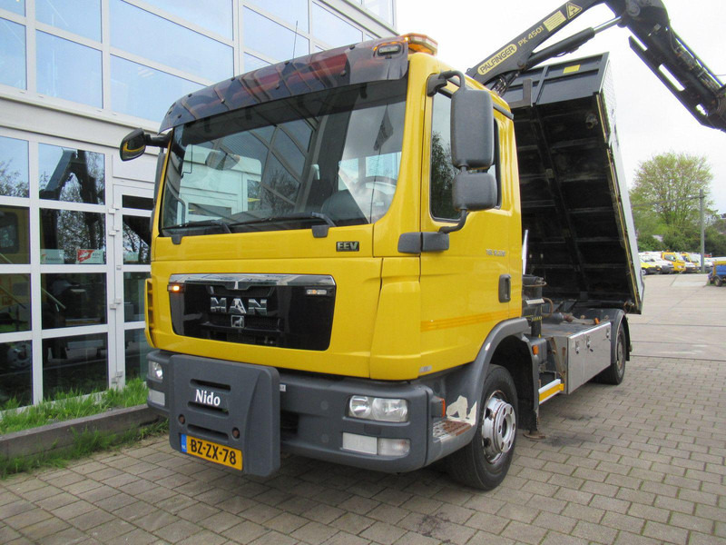 MAN TGL 12.220 4x2 EEV 3-Z. W. Kipper + Palfinger Kr - Грузовик бортовой/ Платформа, Автоманипулятор: фото 2 MAN TGL 12.220 4x2 EEV 3-Z. W. Kipper + Palfinger Kr - Грузовик бортовой/ Платформа, Автоманипулятор: фото 2