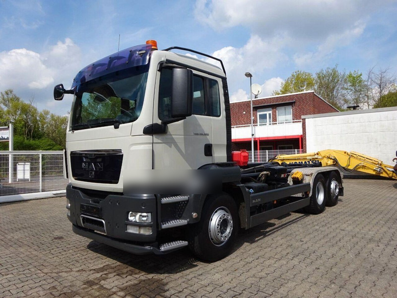 MAN TGS 26.320 - Hook lift truck - Крюковой мультилифт, Автоманипулятор: фото 2 MAN TGS 26.320 - Hook lift truck - Крюковой мультилифт, Автоманипулятор: фото 2