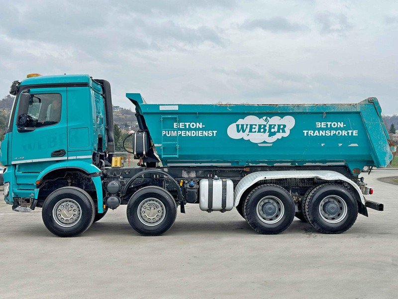 Mercedes-Benz AROCS 4142* KIPPER / 8x4 * TOPZUSTAND - Самосвал: фото 3 Mercedes-Benz AROCS 4142* KIPPER / 8x4 * TOPZUSTAND - Самосвал: фото 3