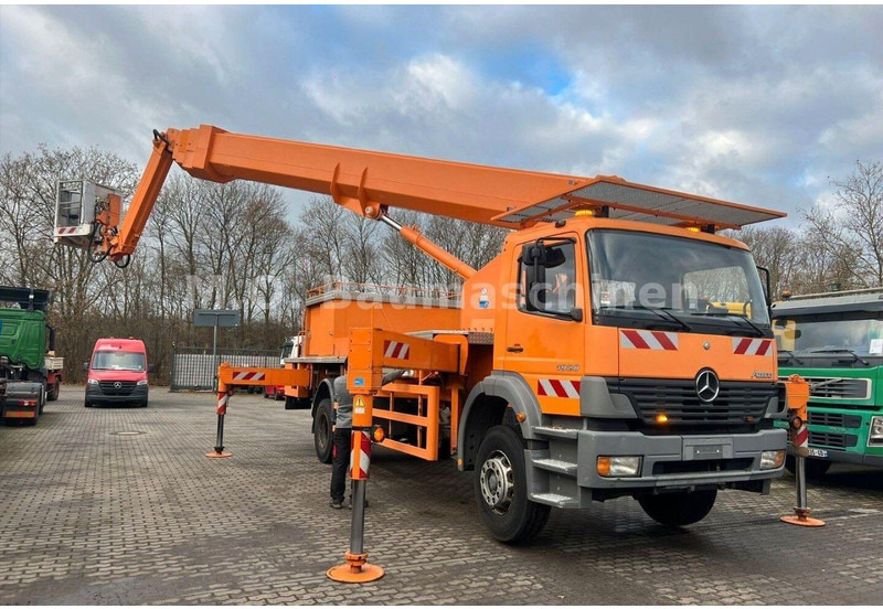 Mercedes-Benz Atego 1928 - Грузовик с подъемником: фото 5 Mercedes-Benz Atego 1928 - Грузовик с подъемником: фото 5