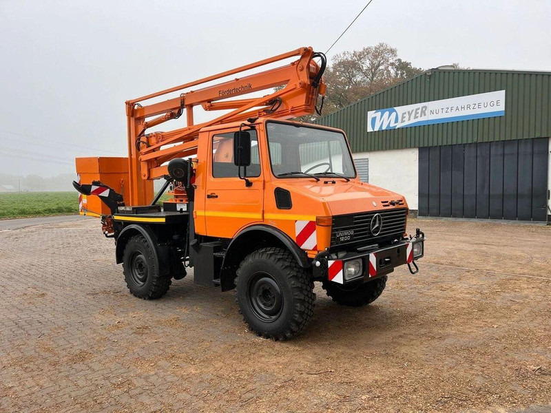 Mercedes-Benz Unimog 1200 4x4 - Lifting basket - Грузовик с подъемником, Автоманипулятор: фото 2 Mercedes-Benz Unimog 1200 4x4 - Lifting basket - Грузовик с подъемником, Автоманипулятор: фото 2