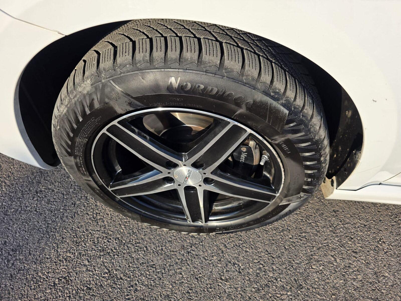 Легковой автомобиль Mercedes-Benz V250 D Avantgarde: фото 15 Легковой автомобиль Mercedes-Benz V250 D Avantgarde: фото 15