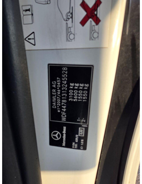 Легковой автомобиль Mercedes-Benz V250 D Avantgarde: фото 8 Легковой автомобиль Mercedes-Benz V250 D Avantgarde: фото 8