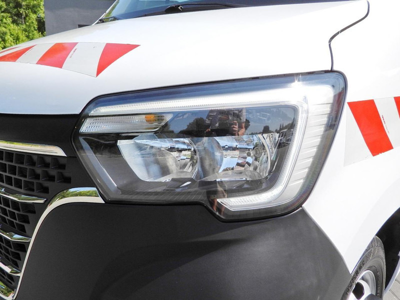 Малотоннажный самосвал, Грузопассажирский фургон Renault MASTER WYWROTKA PODWÓJNA KABINA DOKA 6 MIEJSC TEMPOMAT LEDY BLIŹ: фото 19 Малотоннажный самосвал, Грузопассажирский фургон Renault MASTER WYWROTKA PODWÓJNA KABINA DOKA 6 MIEJSC TEMPOMAT LEDY BLIŹ: фото 19