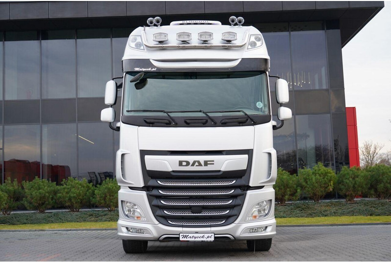 DAF XF 530 / I-PARK COOL / SUPER SPACE CAB / MIKROFLÓWKA - Тягач: фото 3 DAF XF 530 / I-PARK COOL / SUPER SPACE CAB / MIKROFLÓWKA - Тягач: фото 3