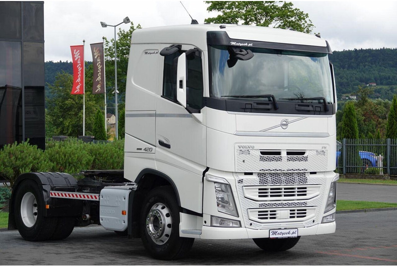Volvo FH 420 / 13 L / PEŁNY ADR / 2017 ROK / NISKA KABINA / SPROWADZON - Тягач: фото 1 Volvo FH 420 / 13 L / PEŁNY ADR / 2017 ROK / NISKA KABINA / SPROWADZON - Тягач: фото 1