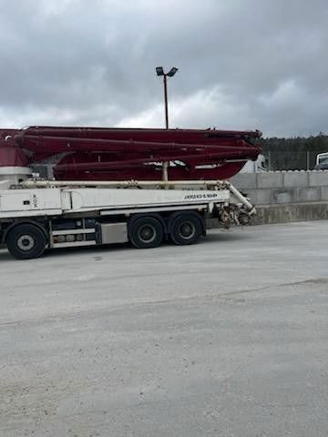 Автобетононасос Volvo FMX500 8x4 / JUN JIN 43 mtr pump: фото 7