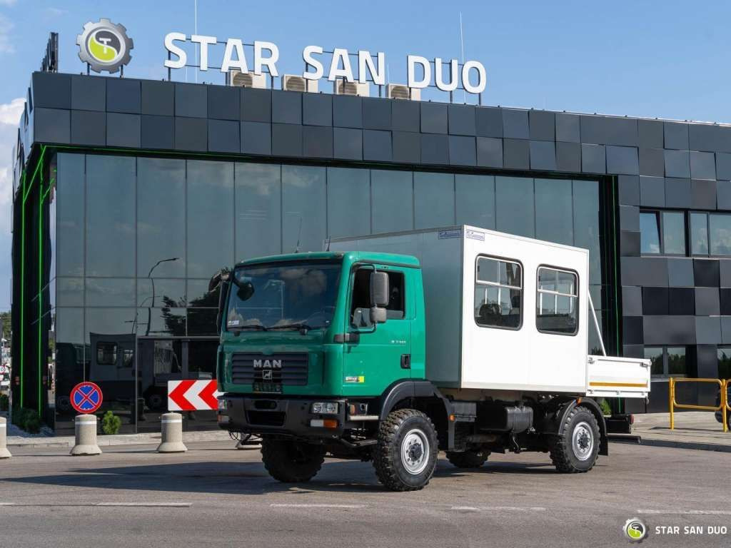 MAN TGM 13.240 4x4 BL Double Cab Camper BUS - Грузовик-шасси: фото 5 MAN TGM 13.240 4x4 BL Double Cab Camper BUS - Грузовик-шасси: фото 5