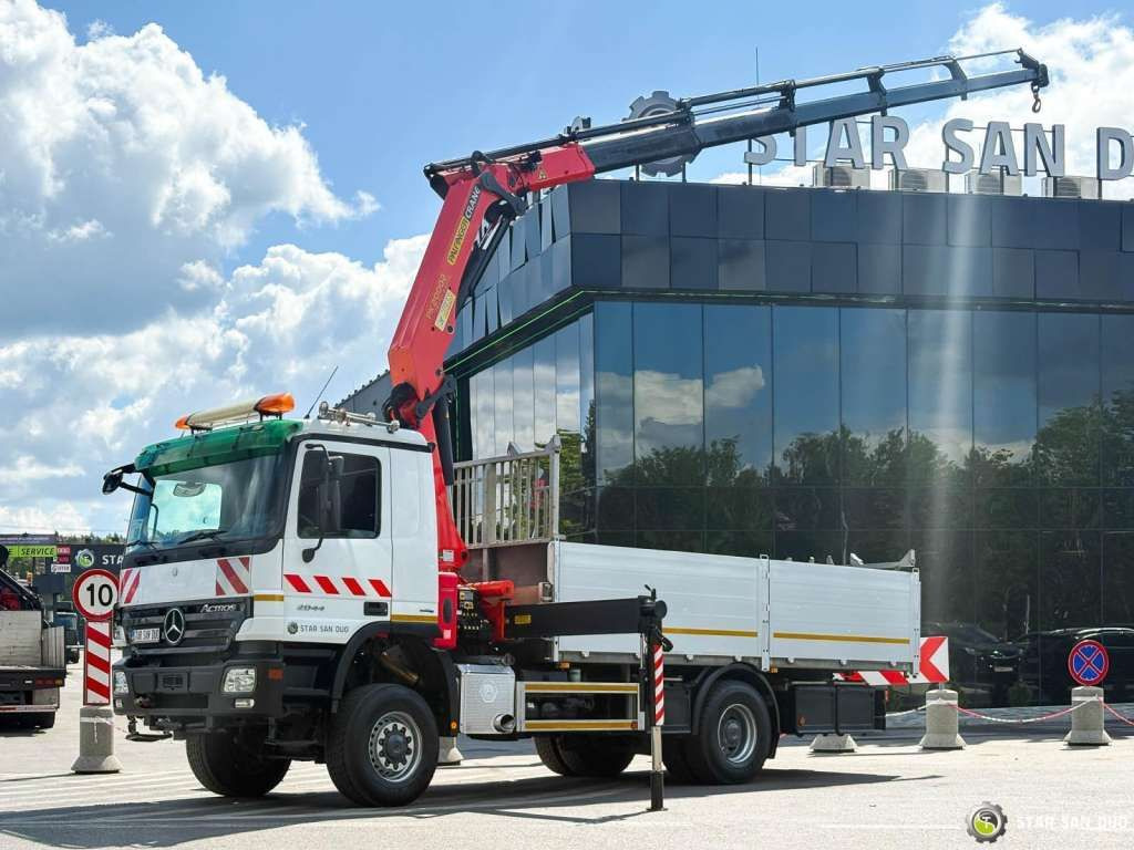 Mercedes-Benz ACTROS 2044A 4x4 Palfinger PK 20002 hds Crane - Автоманипулятор: фото 3 Mercedes-Benz ACTROS 2044A 4x4 Palfinger PK 20002 hds Crane - Автоманипулятор: фото 3