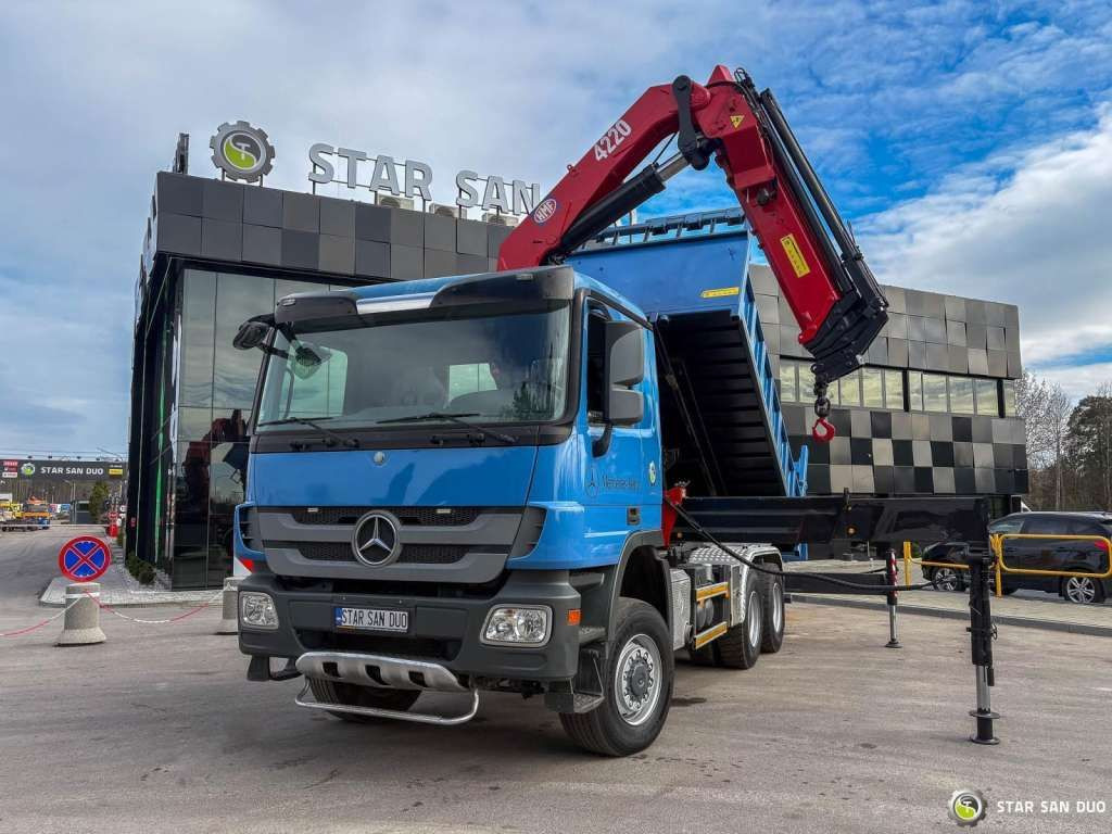 Mercedes-Benz ACTROS 3341 6x6 HMF 4220 K4 CRANE KIPPER - Самосвал: фото 2 Mercedes-Benz ACTROS 3341 6x6 HMF 4220 K4 CRANE KIPPER - Самосвал: фото 2