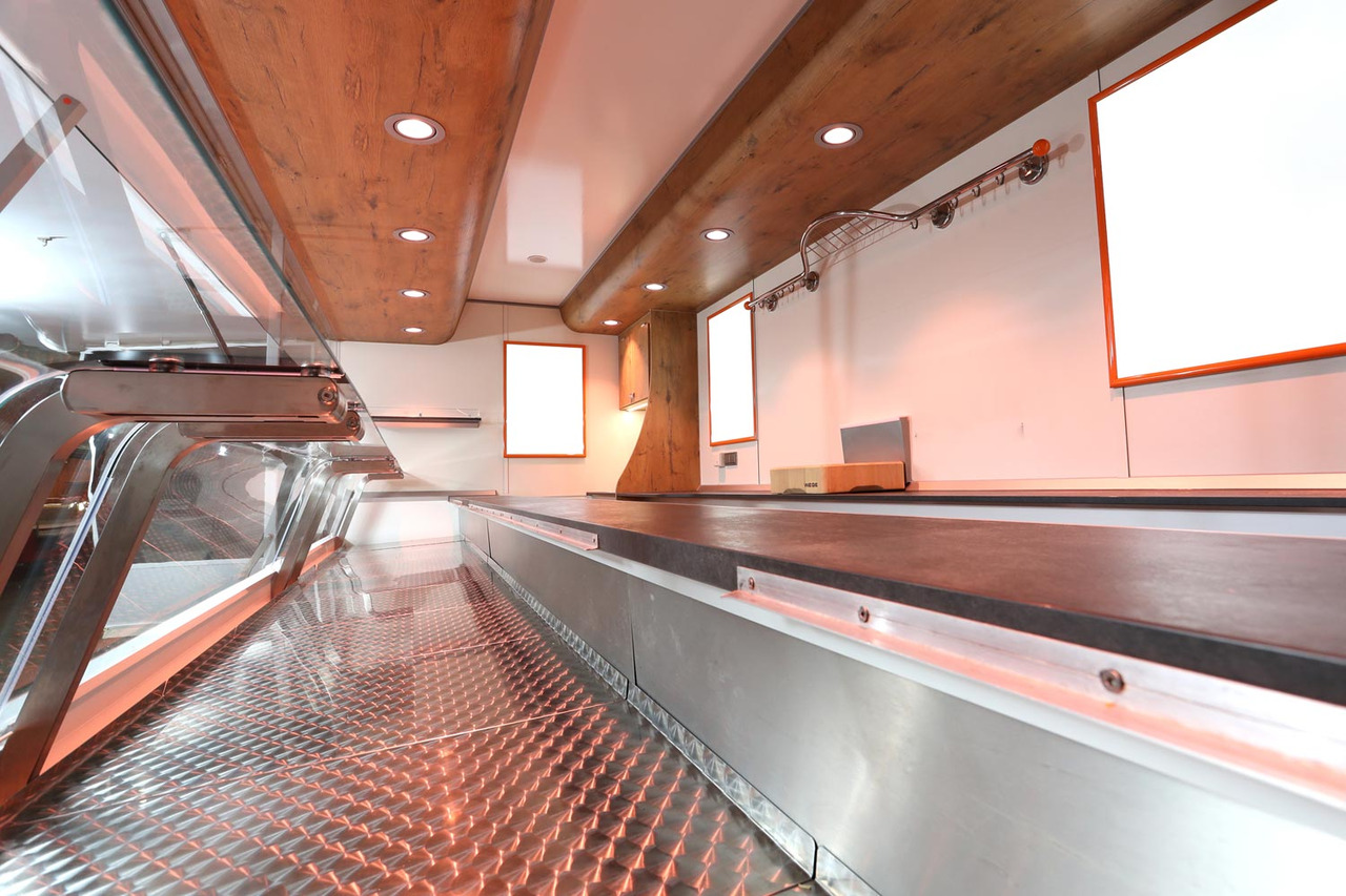 Wochenmarktmobil BORCO HÖHNS - Торговый грузовик: фото 3 Wochenmarktmobil BORCO HÖHNS - Торговый грузовик: фото 3