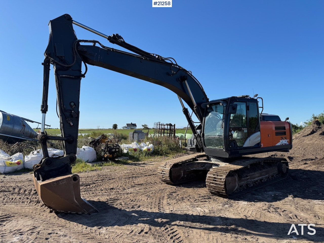 Hitachi ZX 190 LC-6 - Экскаватор: фото 1 Hitachi ZX 190 LC-6 - Экскаватор: фото 1