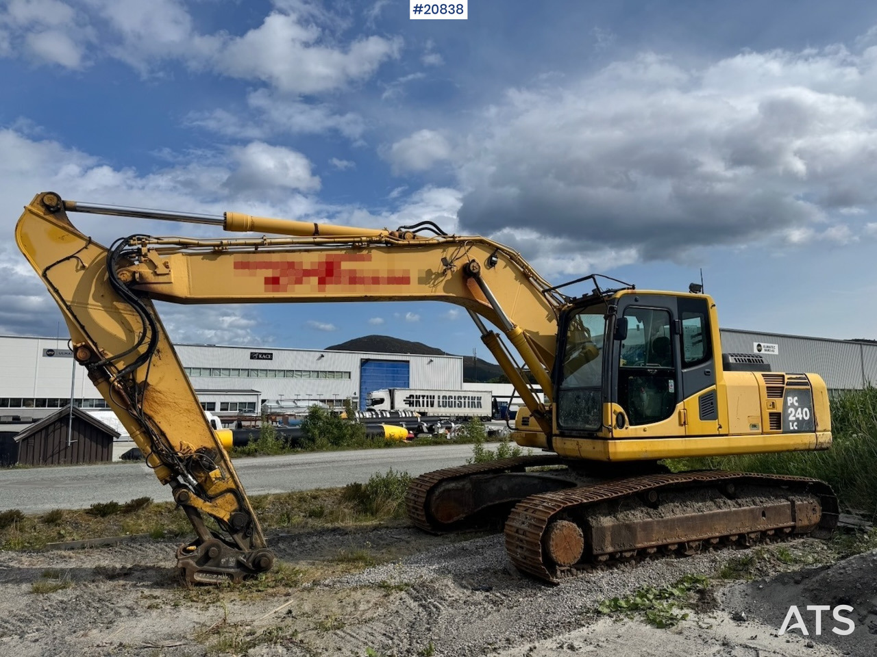 Komatsu PC240LC-8 - Гусеничный экскаватор: фото 2 Komatsu PC240LC-8 - Гусеничный экскаватор: фото 2