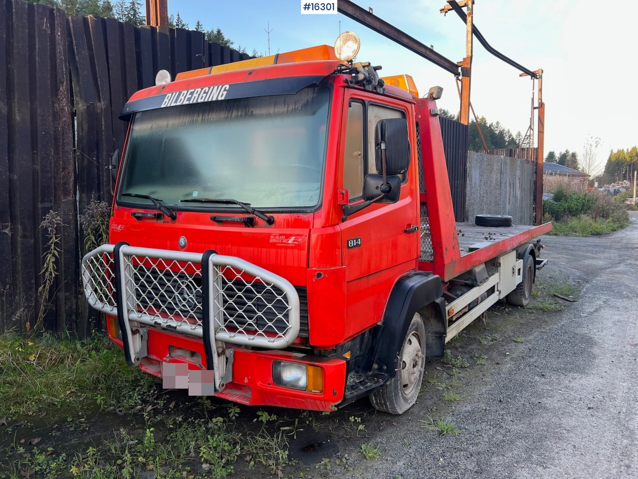 Эвакуатор Mercedes 814: фото 1