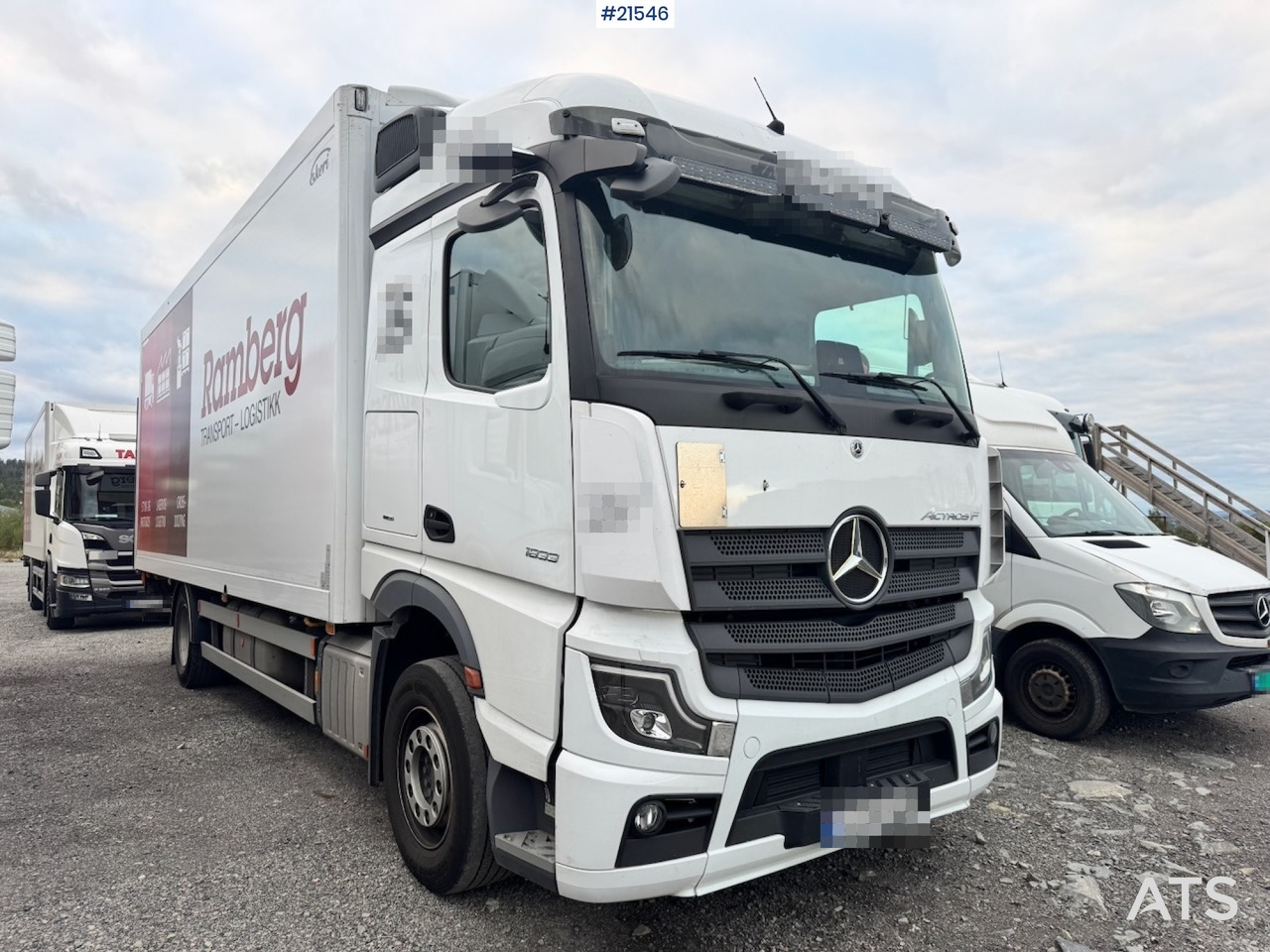 Mercedes Actros 1833 - Грузовик с закрытым кузовом: фото 3 Mercedes Actros 1833 - Грузовик с закрытым кузовом: фото 3