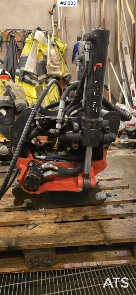 Rototilt R3 - Тилтротатор: фото 1 Rototilt R3 - Тилтротатор: фото 1