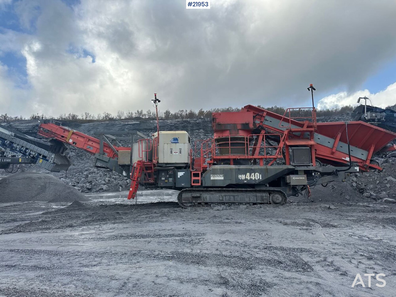 Sandvik UH440i spindel. SE VIDEO. - Конусная дробилка: фото 2 Sandvik UH440i spindel. SE VIDEO. - Конусная дробилка: фото 2
