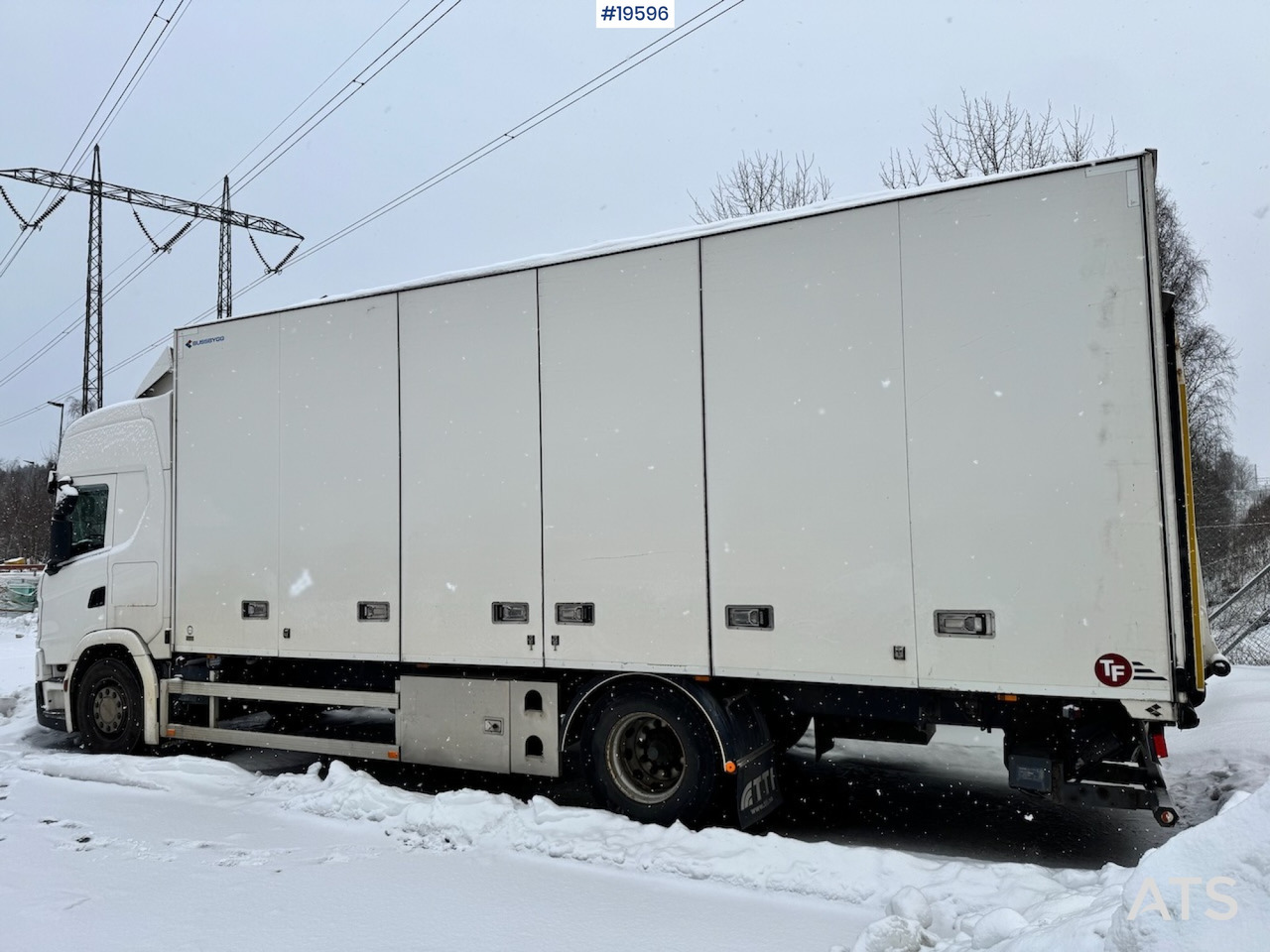 Scania G320 - Грузовик с закрытым кузовом: фото 4 Scania G320 - Грузовик с закрытым кузовом: фото 4