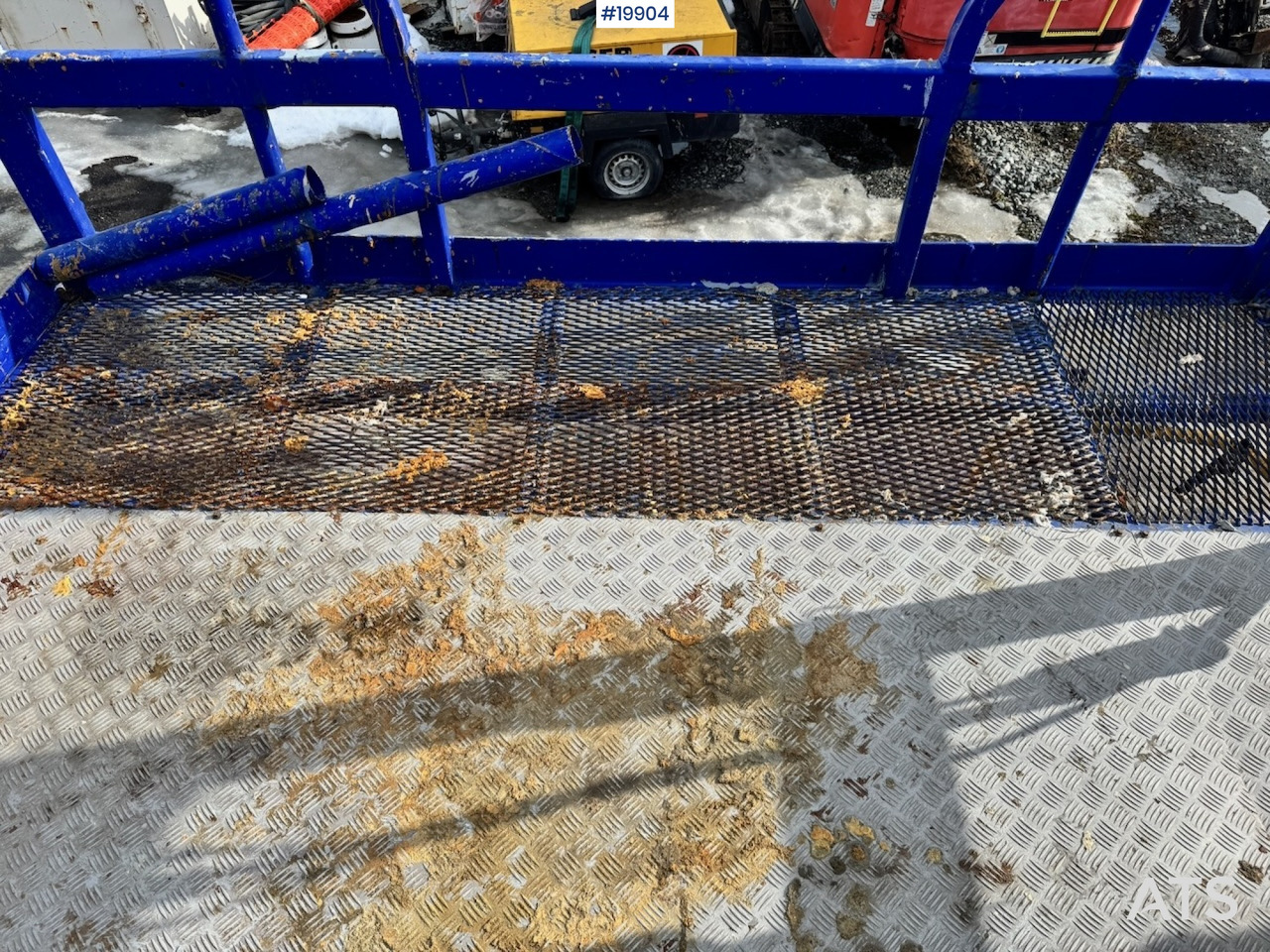 Грузовик с подъемником Scania P114: фото 29