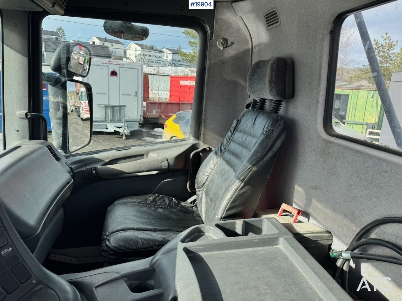 Грузовик с подъемником Scania P114: фото 39