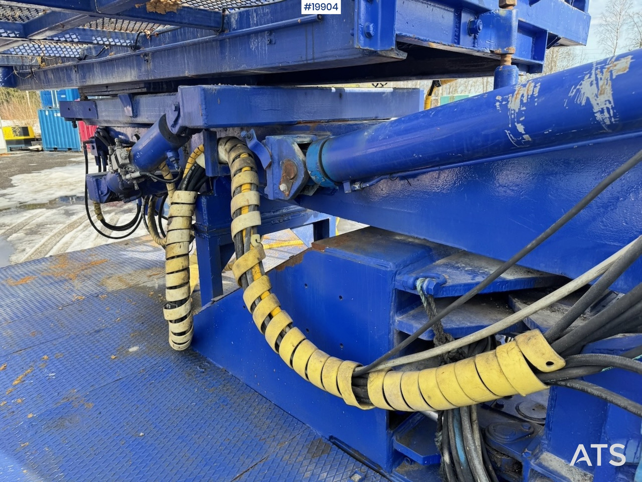 Грузовик с подъемником Scania P114: фото 32