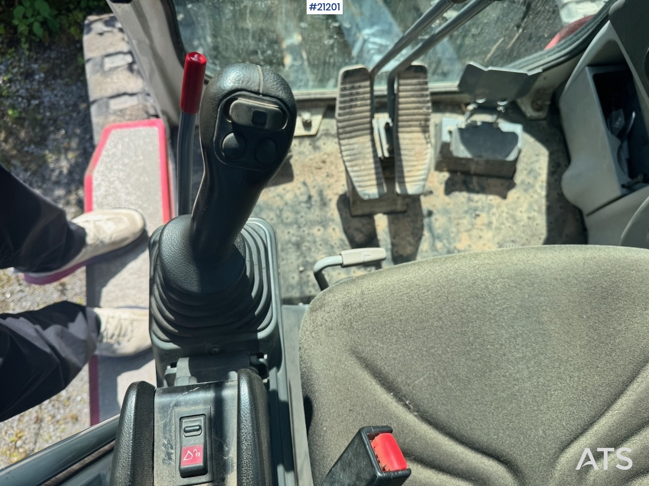 Гусеничный экскаватор Takeuchi TB280FR: фото 23 Гусеничный экскаватор Takeuchi TB280FR: фото 23