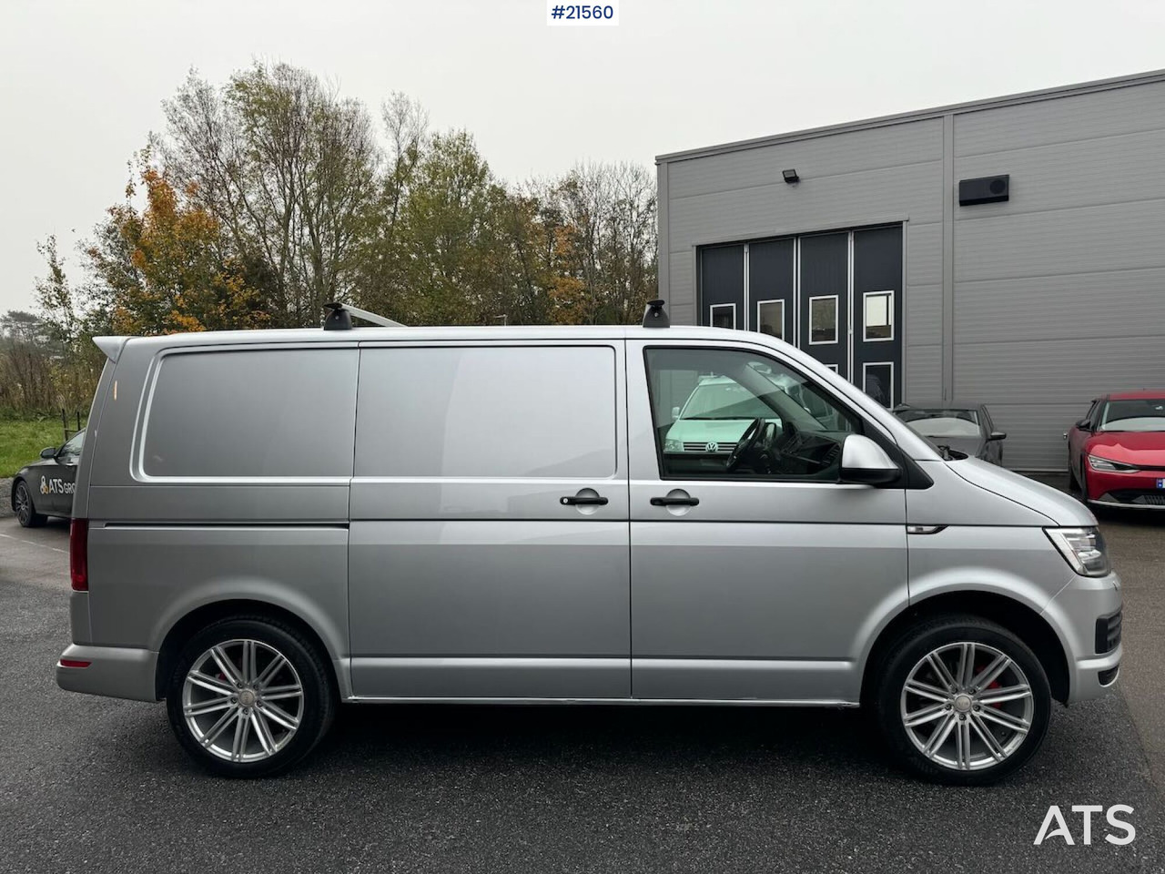 Volkswagen TRANSPORTER - Цельнометаллический фургон: фото 2 Volkswagen TRANSPORTER - Цельнометаллический фургон: фото 2