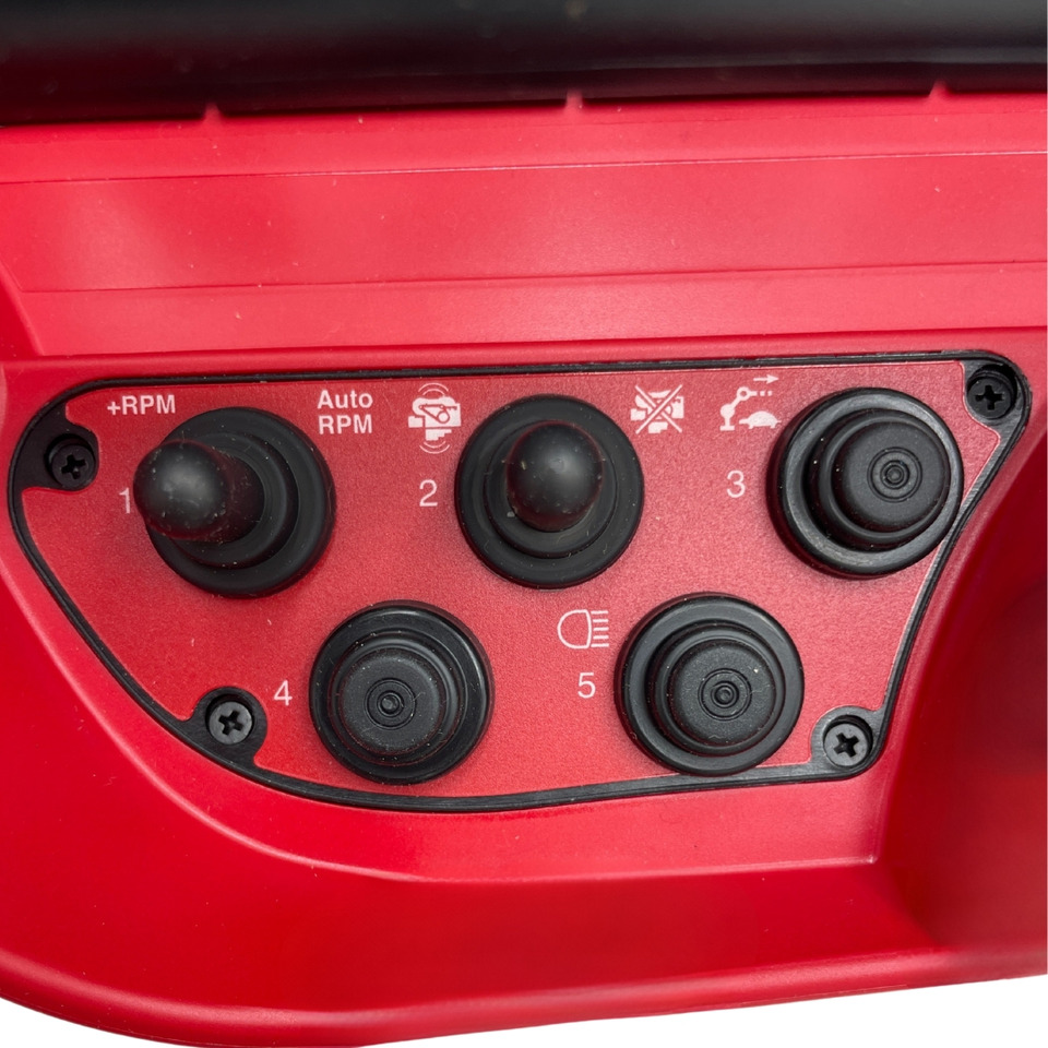 Left lateral panel with buttons radio remote Scanreco RC400 - Электрическая система для Кранов-манипуляторов: фото 1 Left lateral panel with buttons radio remote Scanreco RC400 - Электрическая система для Кранов-манипуляторов: фото 1