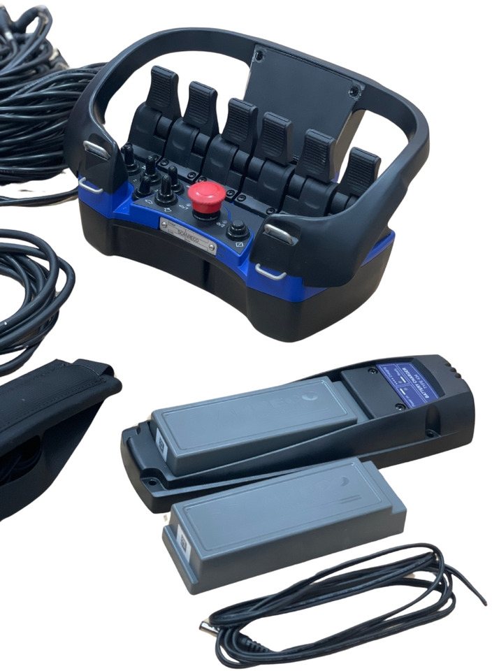 Remote control Scanreco for 6 functions RM6-SCANRECO - Электрическая система для Кранов-манипуляторов: фото 3 Remote control Scanreco for 6 functions RM6-SCANRECO - Электрическая система для Кранов-манипуляторов: фото 3