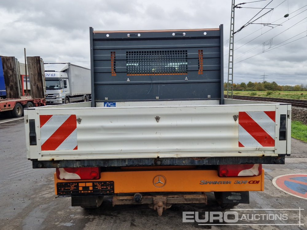 2007 Mercedes Benz Sprinter 309CDI - Малотоннажный бортовой грузовик: фото 4 2007 Mercedes Benz Sprinter 309CDI - Малотоннажный бортовой грузовик: фото 4