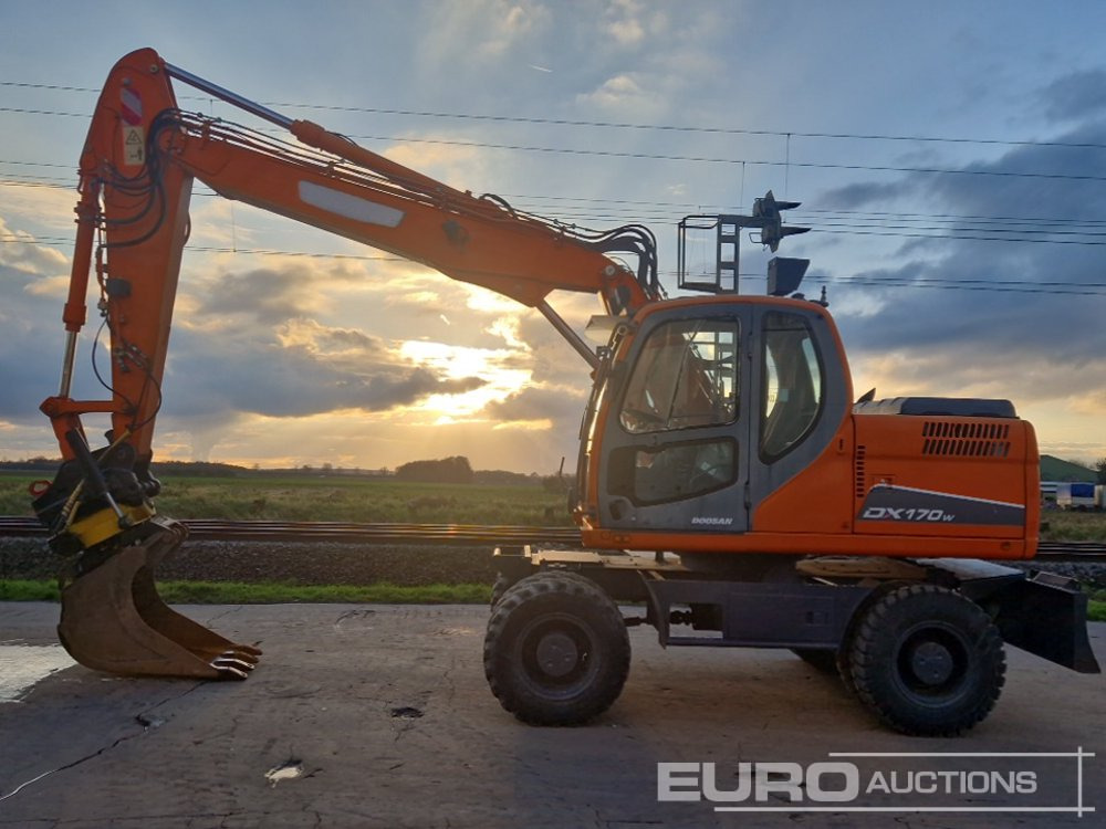 2010 Doosan DX170W - Колёсный экскаватор: фото 2 2010 Doosan DX170W - Колёсный экскаватор: фото 2