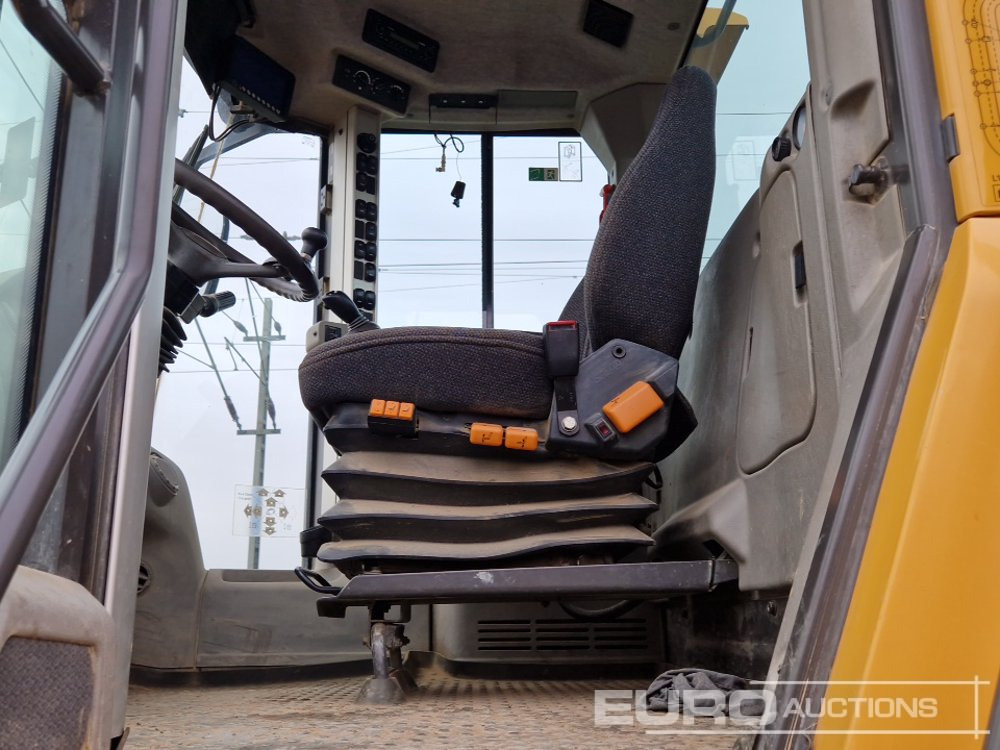 Колёсный погрузчик 2013 Volvo L120G: фото 28